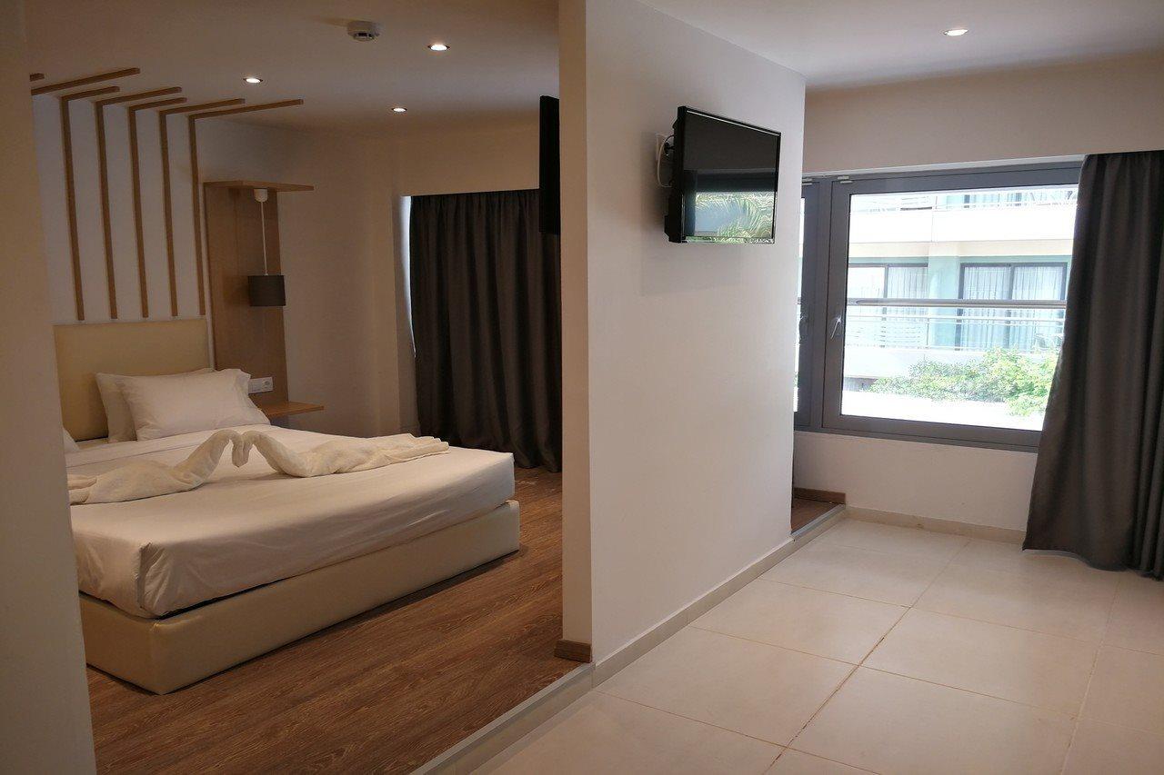Elite Hotell 4*
